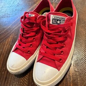 Converse chuck taylors